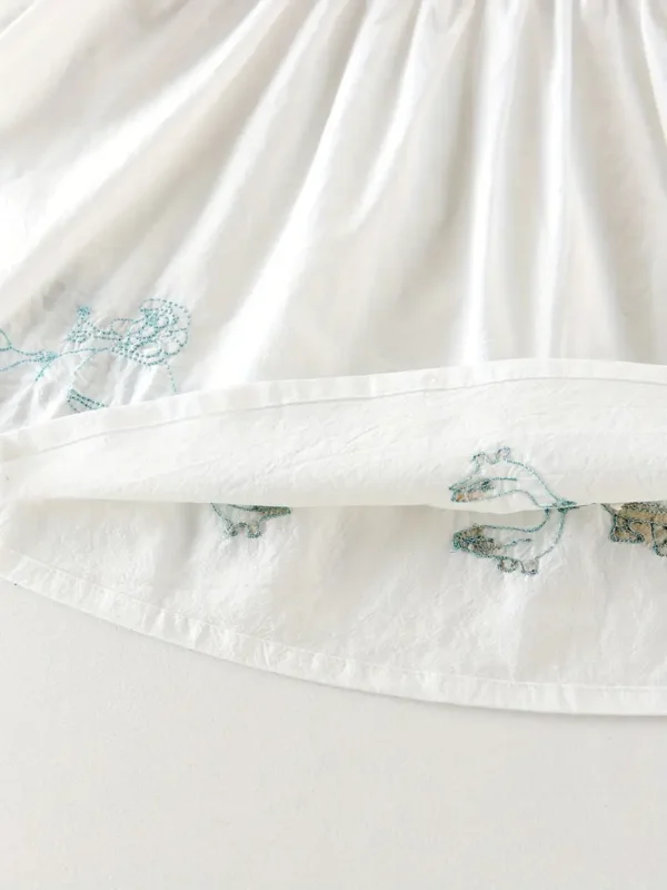 vestido manga larga blanco con detalles azul